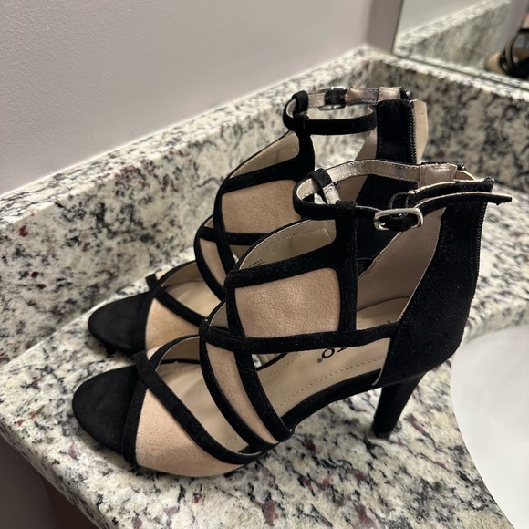 Rialto Black and Cream Strappy Heels - Picture 1 of 4